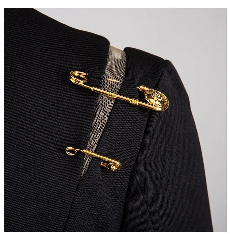 GOLD PIN BLACK BLAZER