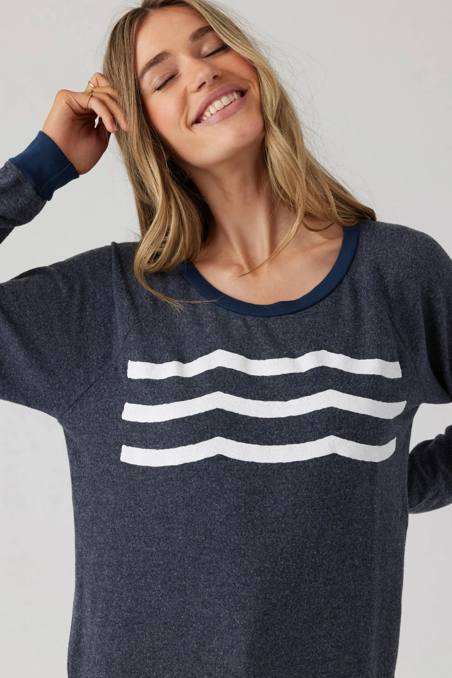 Hacci Waves Pullover - Indigo