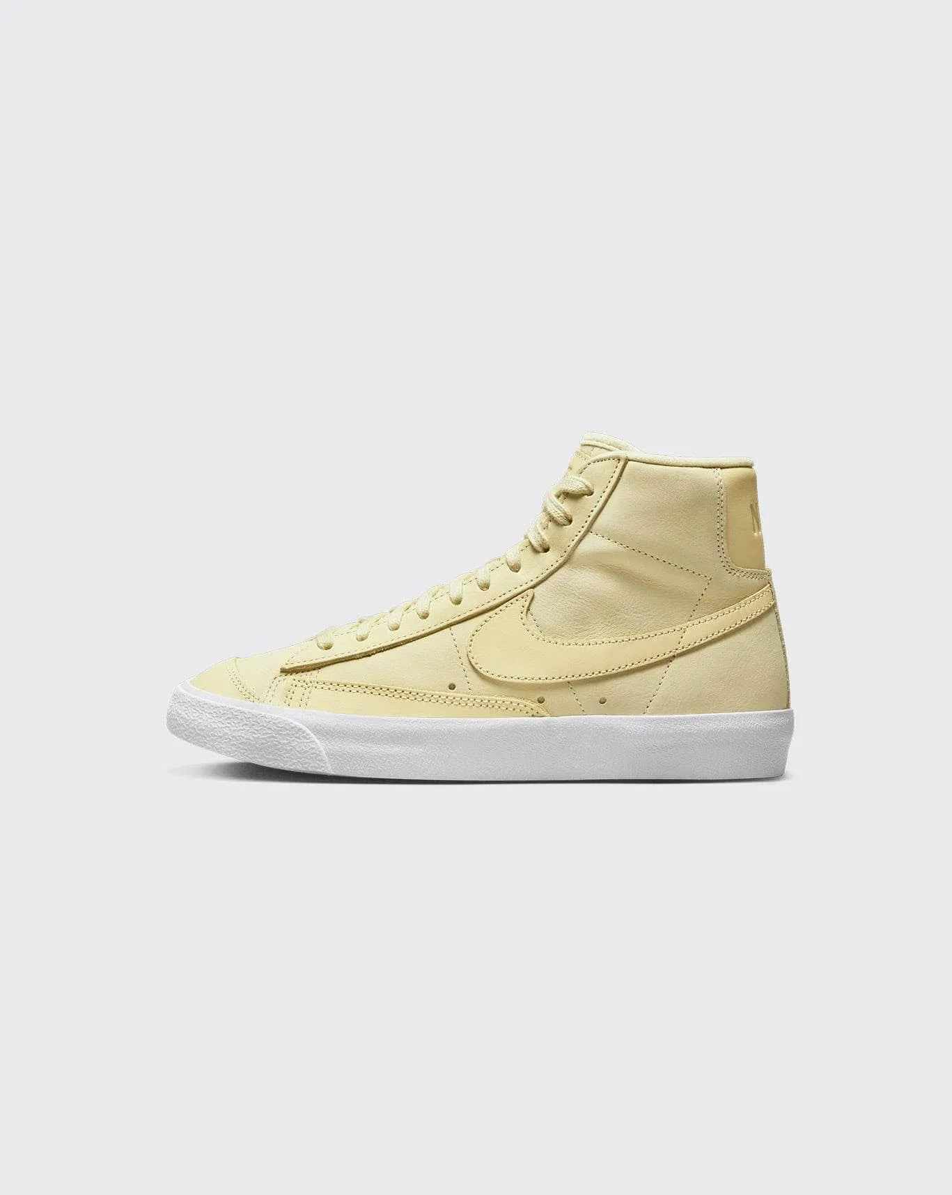 nike womens blazer mid premium